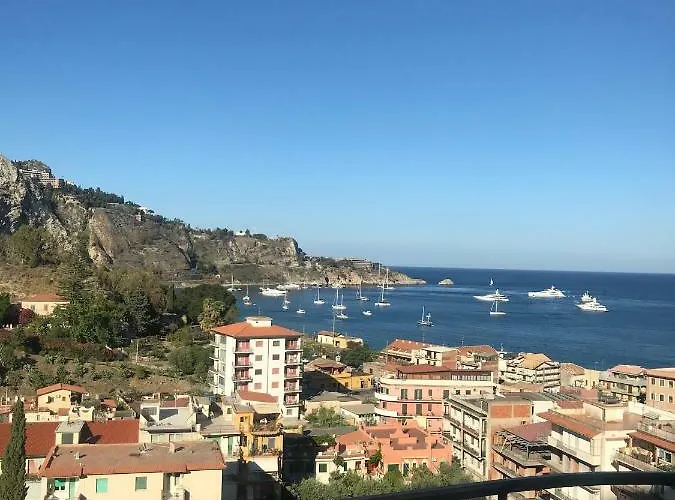 Baia Taormina Apartament *