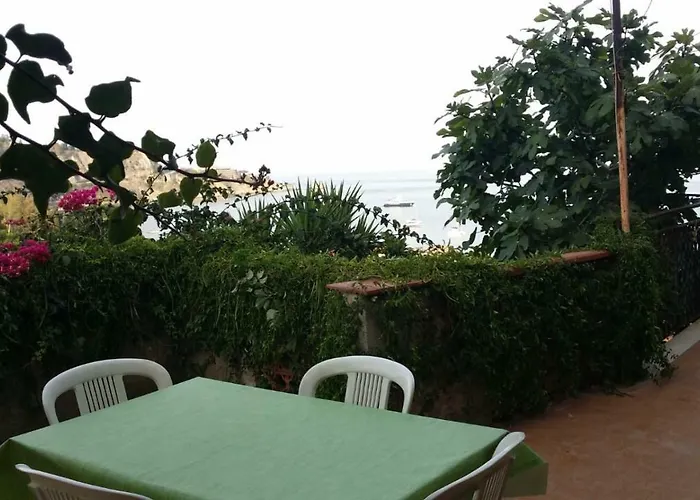 Baia Taormina * Giardini Naxos